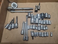 P43- 40 Pieces Of Snap On Tools - Sockets Adapters Etc 14 38 Dr P43- 40 Pieces Of Snap On Tools - Sockets Adapters Etc 14 38 Dr