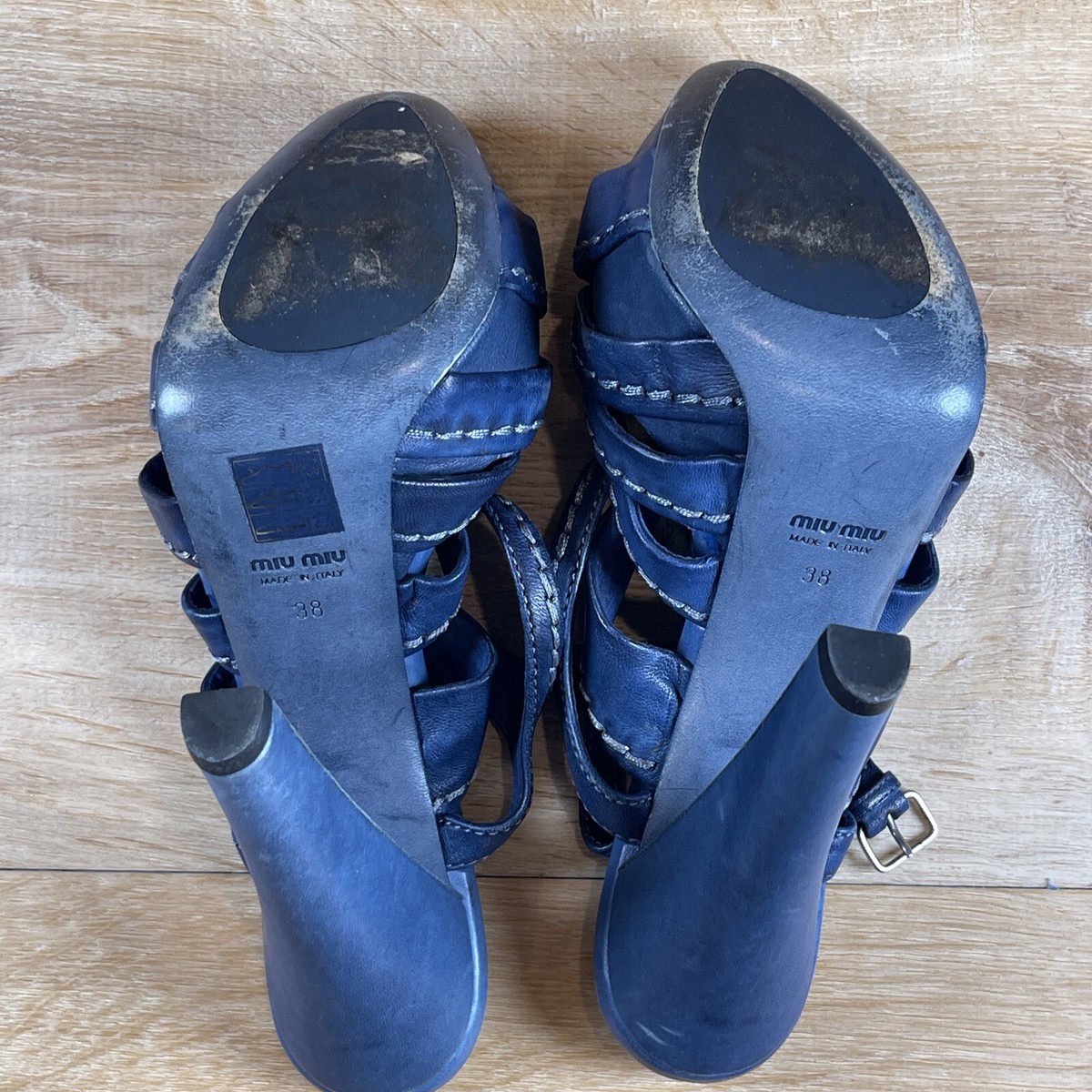 Authenticated Miu Miu Denim Blue Leather Slingback Heels Authenticated Miu Miu Denim Blue Leather Slingback Heels