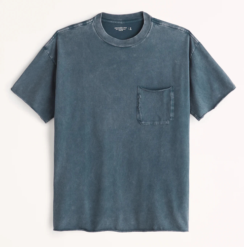 essential oversized pocket tee