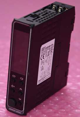 Omron / E5DC-QX0DSM-015 / Digital Controller