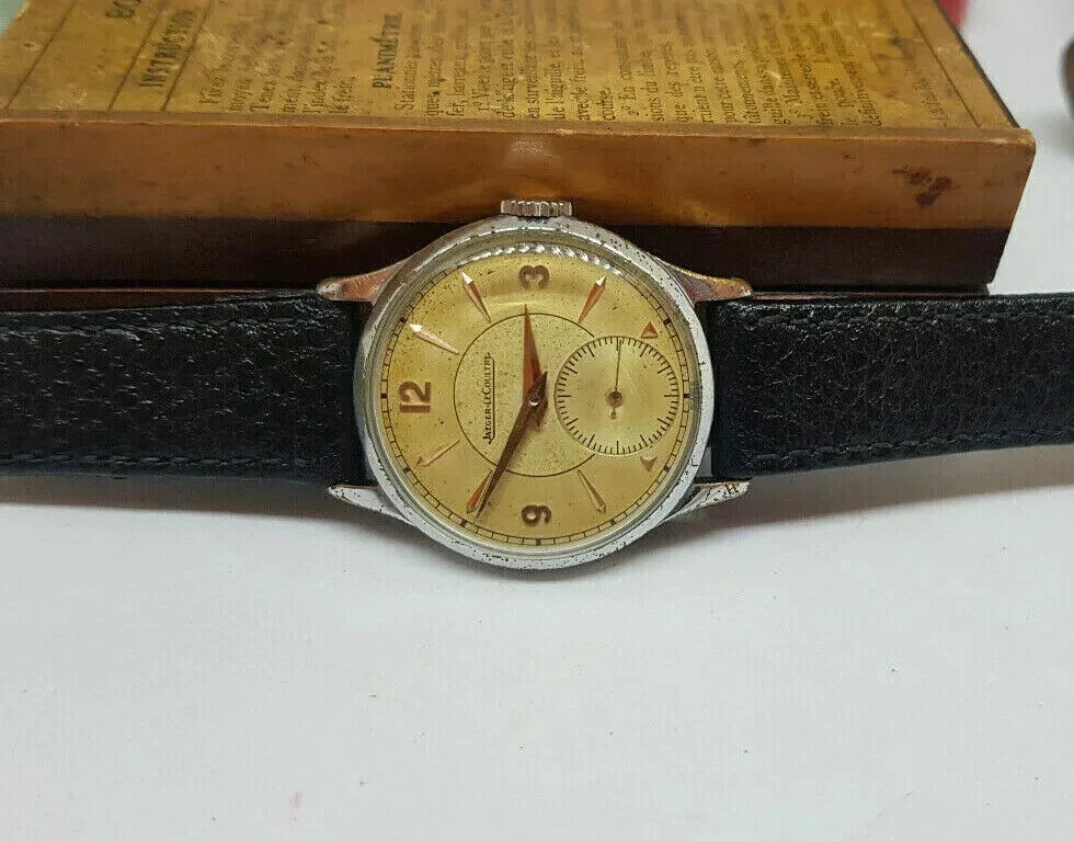 Jaeger LeCoultre — RARE 1950'S VINTAGE JAEGER-LECOULTRE SILVER DIAL MANUAL WIND MAN'S WATCH / R087