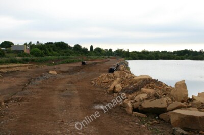 Foto 6x4 Wenig Änderung am Hochwasserschutz Beeston\/SK5236 Umwelt um 2010