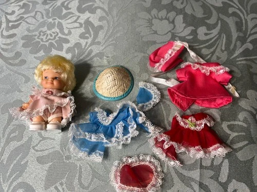 Vintage Uneeda Peewee Doll 3.5 inches + 7 Clothing/Accessory Pieces Circa 1960s