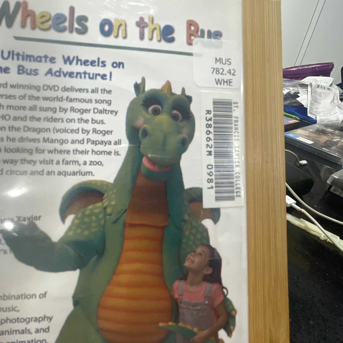 The Wheels On The Bus - Mango And Papayas Animal Adventure [DVD