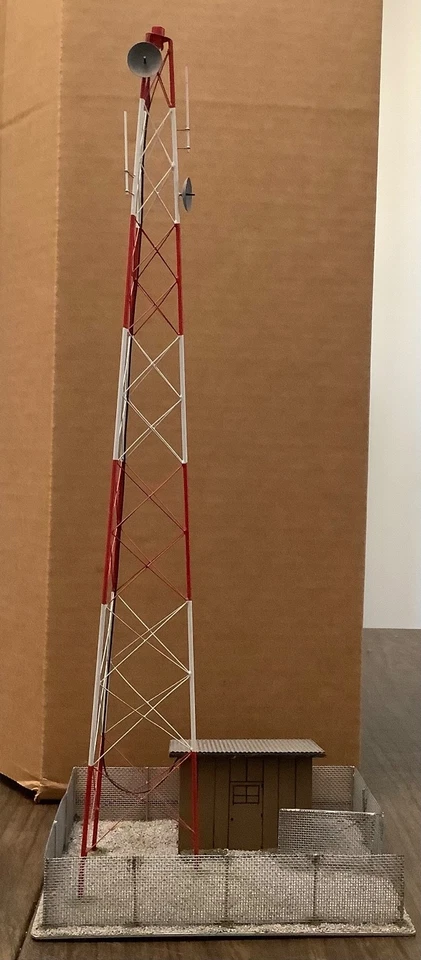 O Scale Brass Communications Tower with Illuminated Beacon on top - Image 4 of 4