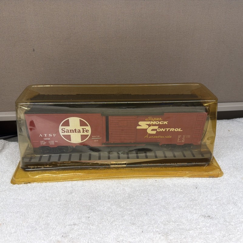 Menards Gold Line Santa Fe Shock Control Box Car 279-2654 O Gauge Train Car