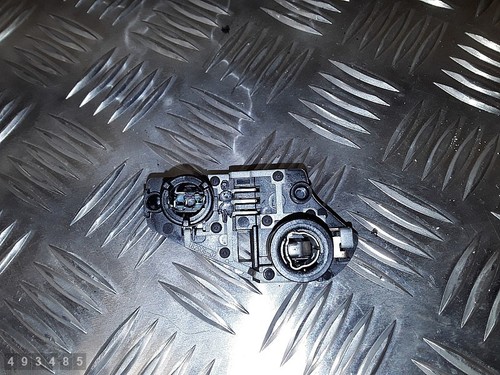 2016 VW TIGUAN LAMPENTRGER HINTEN RECHTS 5N0945260A