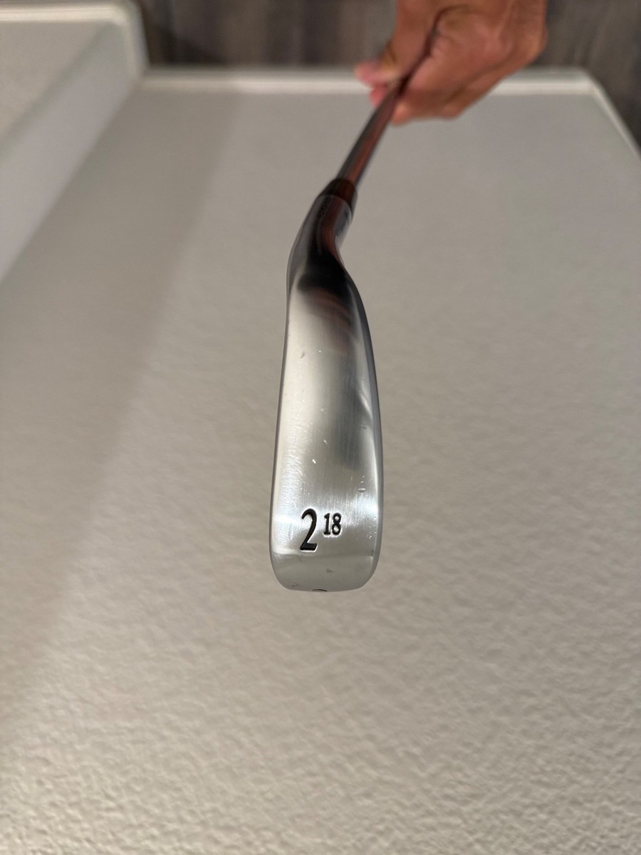 Srixon ZU85 2 Iron 18 Degree Tour V 110 Stiff Steel Shaft Driving