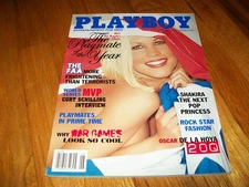 JUNE 2002 PLAYBOY EXCELLENT CONDITION CURT SCHILLING INTERVIEW OSCAR DE LA HOYA!