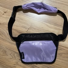 Vintage Curves Women's Black Purple Fitness Fanny Pack Crossbody Work Out