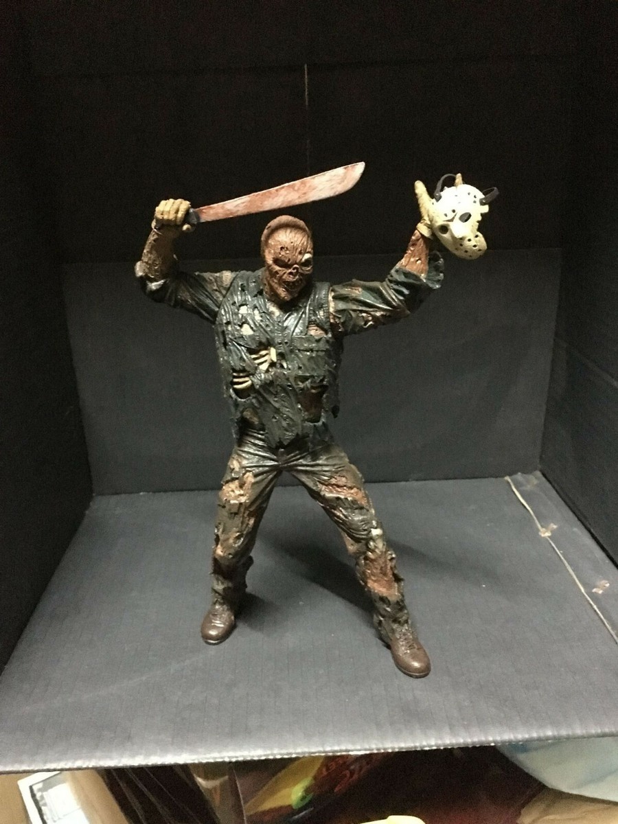 FRIDAY THE 13TH JASON VOORHEES CULT CLASSICS ACTION FIGURE NEW IN