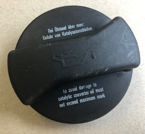 Audi A4 B5 2.6 V6 Öldeckel Verschluss Öleinfüllstutzen 078103485B