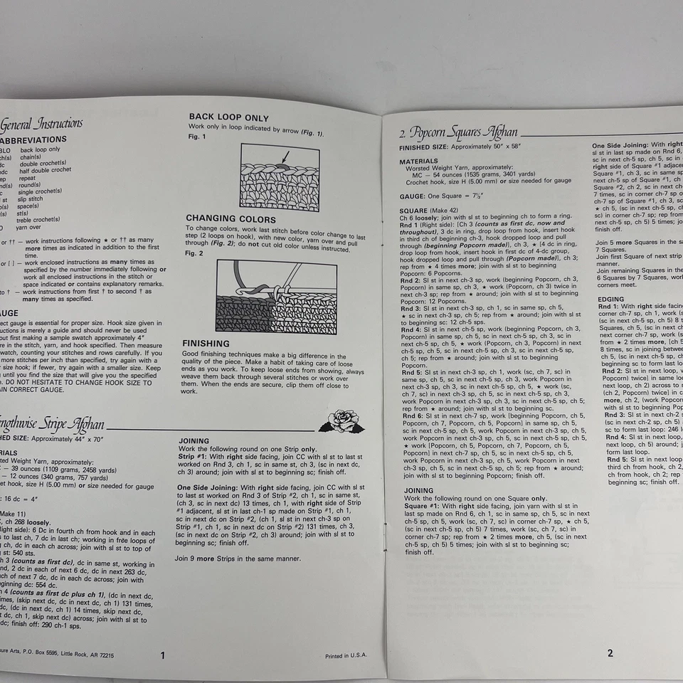 Lot 4 Vtg Leisure Arts Afghan Pillow Scraps Christmas Knit Crochet Leaflets - Image 3 of 4