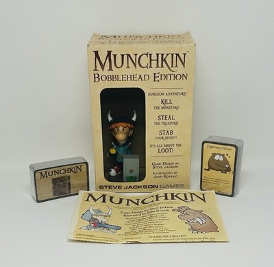 MUNCHKIN Bobblehead Edition Steve Jackson Card Game 1452 *Barnes & Noble 2007*