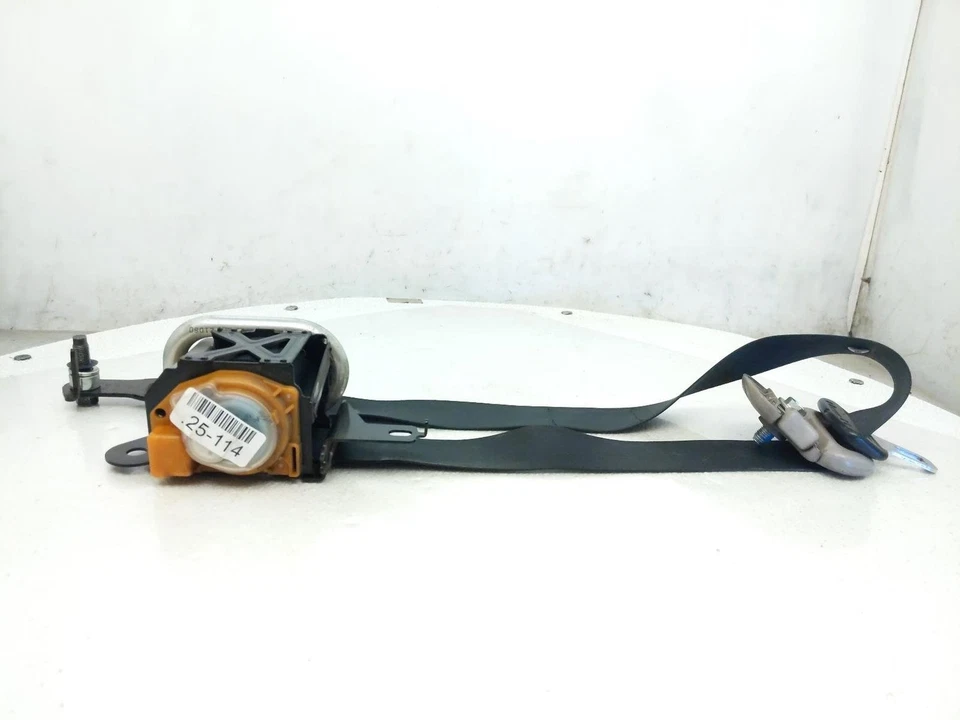 2005 Subaru Impreza retrator de cinto de segurança dianteiro passageiro direito 86884-Ev17a - Imagem 2 de 4