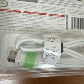 Nintendo Wii Nunchuck BRAND NEW FACTORY SEALED - OEM - ORIGINAL - AUTHENTIC