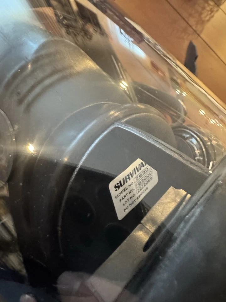 Sperian 7630 Survivair Opti-Fit Full Face Gas Mask Respirator  Medium - Image 2 of 4