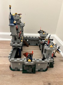 LEGO Castle 7094 King&rsquo;s Castle Siege &ndash;100% Complete w/ Minifigures &ndash; Fantasy Era