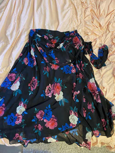 City Chic Black Floral Wrap Midi Skirt Tie Closure Plus Size L/20