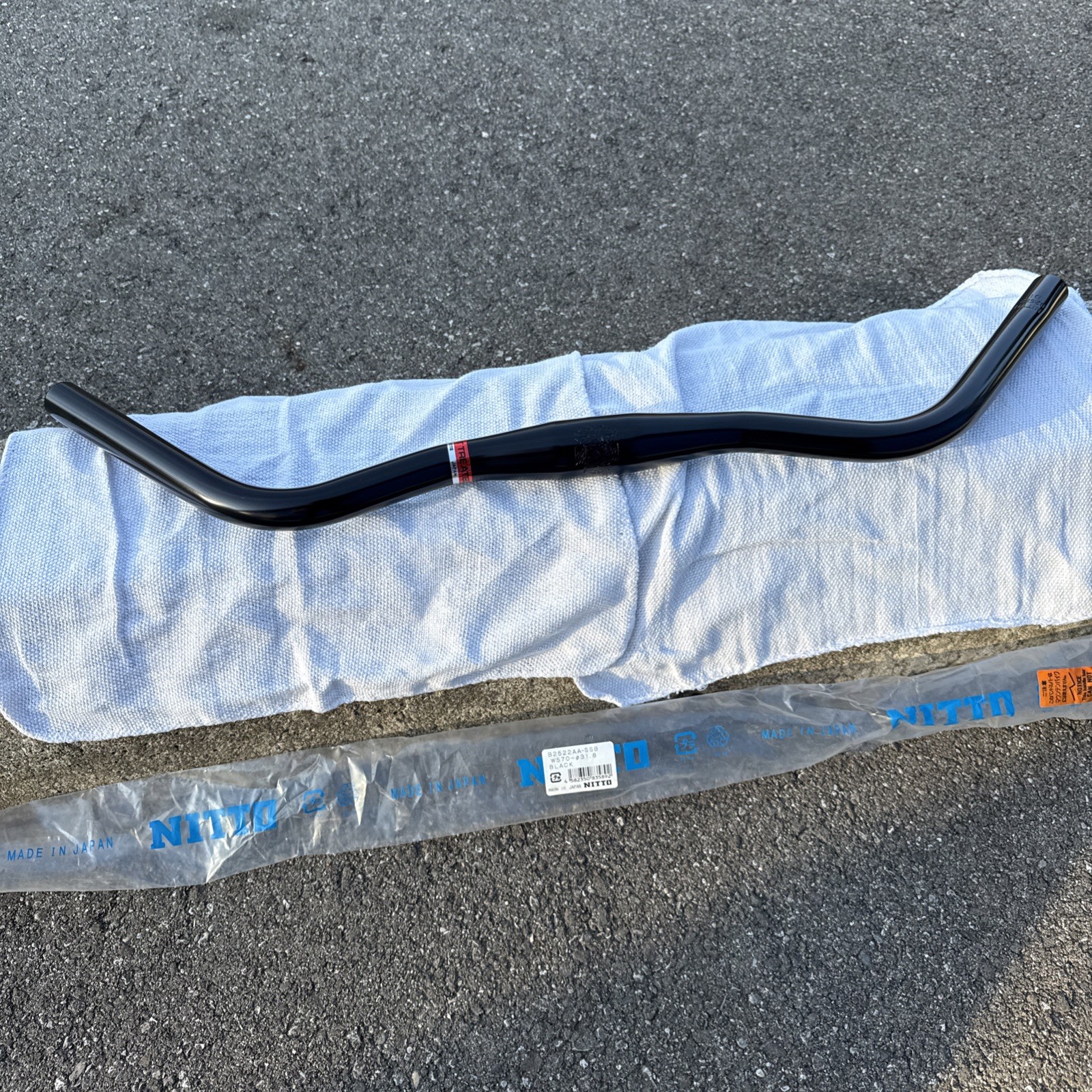 Nitto B2522AA SSB - 31.8mm - 570mm Alloy Urban Slight Sweep 