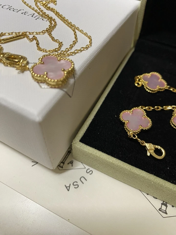 Juego de collar pulsera con caja y bolsa Foto 2 de 4