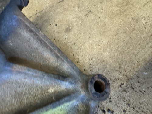 Jeep Wrangler YJ 87-95 Factory Power Steering Box Mount Bracket Support (056) - Picture 5 of 16