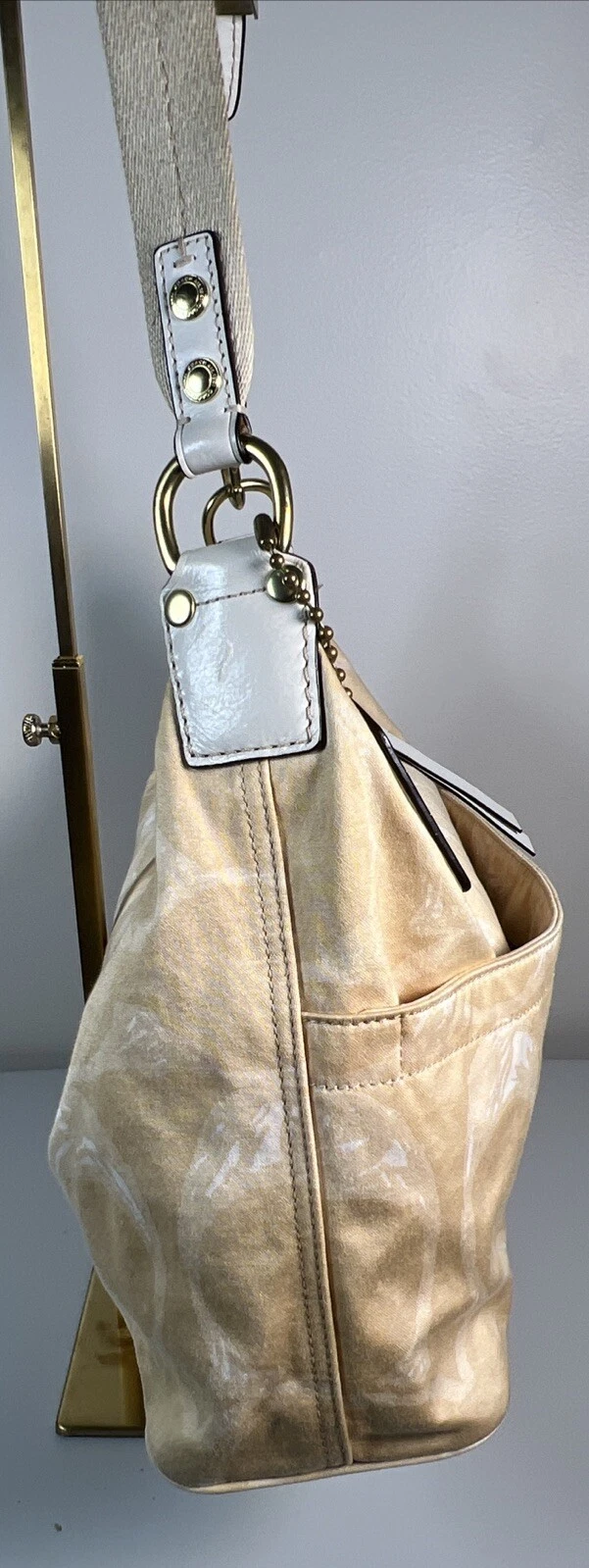 Borsa a tracolla Coach Auth Hampton giallo dorato tessuto scarabocchia pelle beige