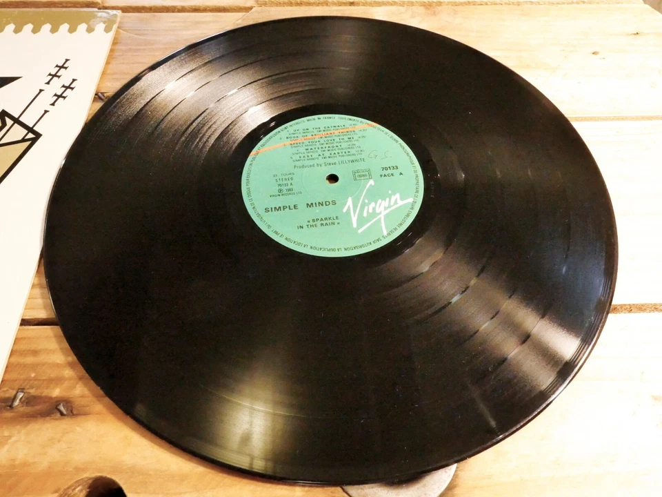 SIMPLE MINDS SPARKLE IN THE RAIN 33T LP VINYLE EX COVER EX ORIGINAL 1984 - Photo 2/4