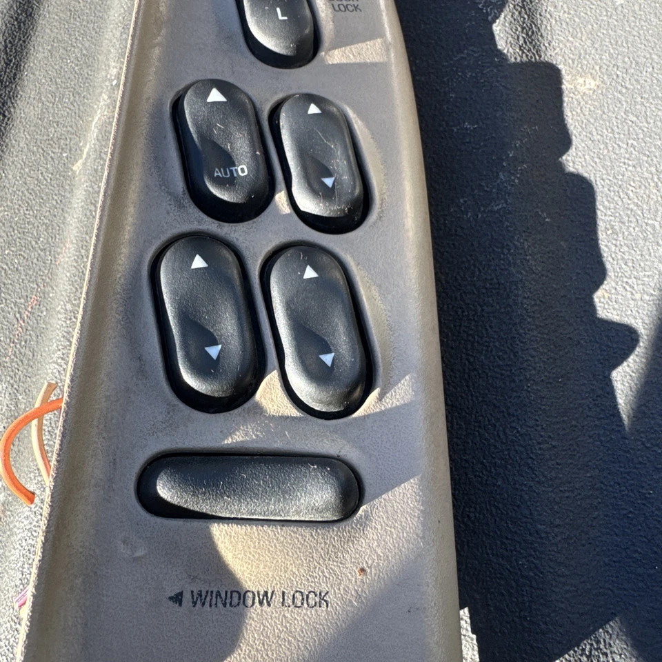 Interruptor de ventana principal 99-02 Grand Marquis Crown Victoria LH F4AB-14B133BLW Foto 2 de 4