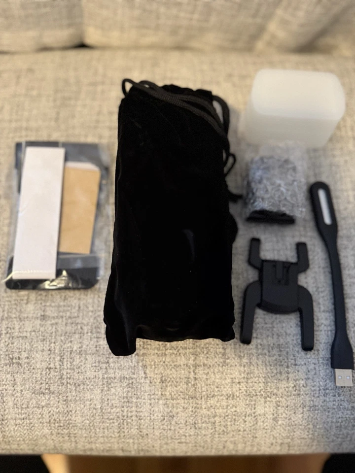 Godox TT520II Thinklite Camera Flash with accessories - Image 2 of 3