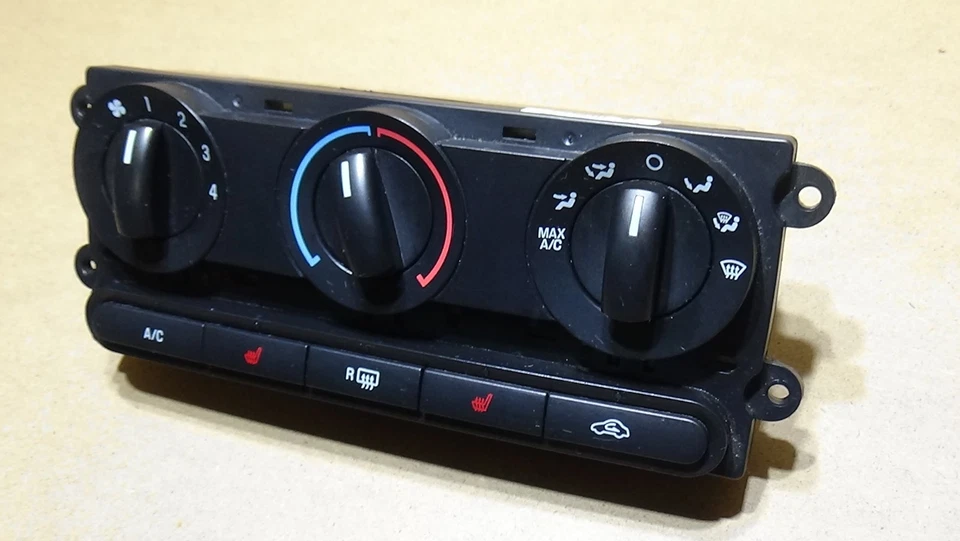 2007-2009 Ford Mustang AC Climate Control Heated Seat Switch 8R33-19980-BA - Image 3 of 4