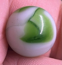 Vintage Akro Agate Green Swirl 0.61 Marble NM