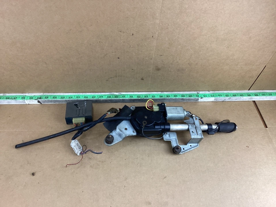 Antena traseira de rádio Toyota Camry 1992-1996 com relé - Imagem 4 de 4