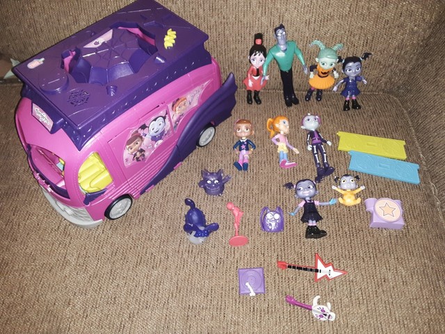 vampirina van toy