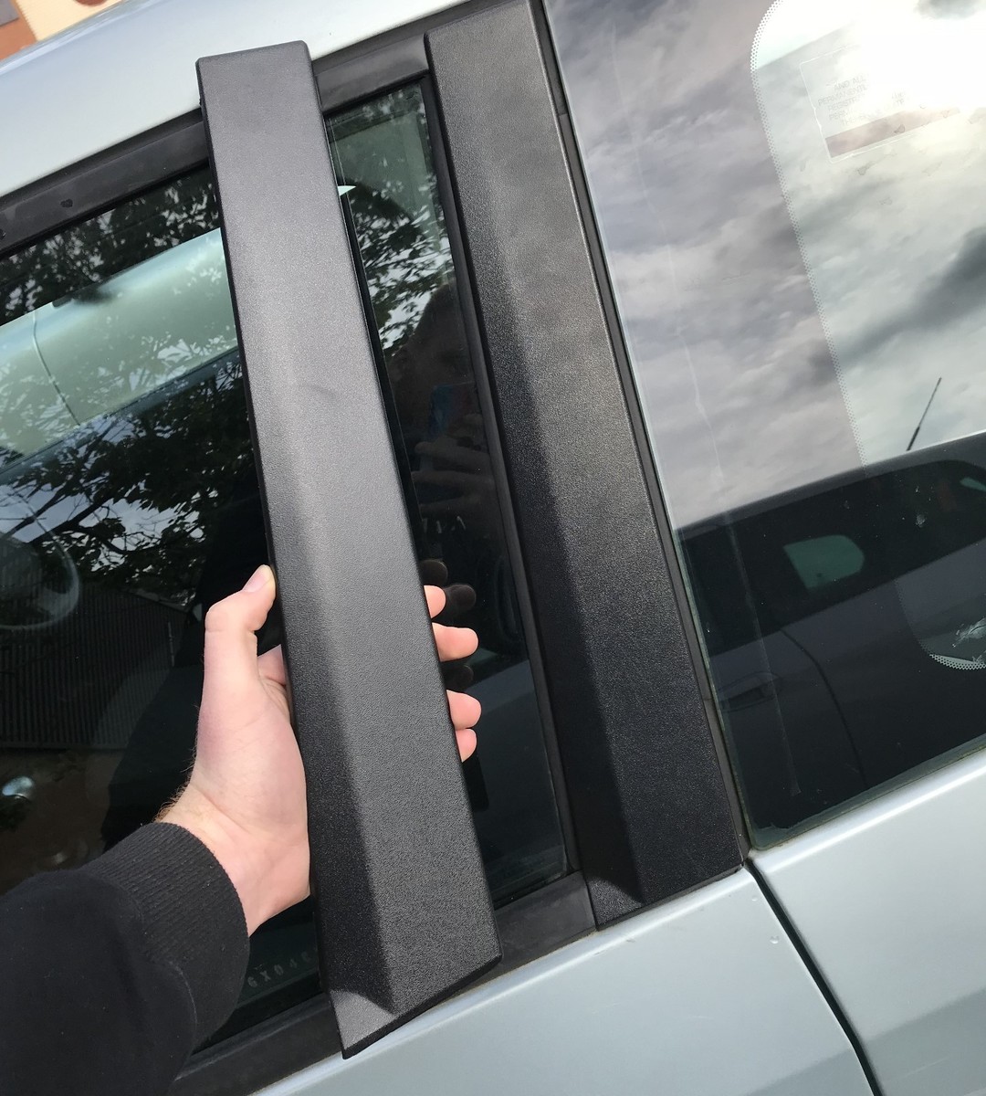 Right Door Molding Trim For Ford Fiesta MK6 3-Door (2002-2008) - Part #1473662, Includes Clips 11 thumbnail image