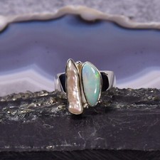 Edelopal Ring, 925er Silber, Edelsteinring (23745), mit Biwa Perle