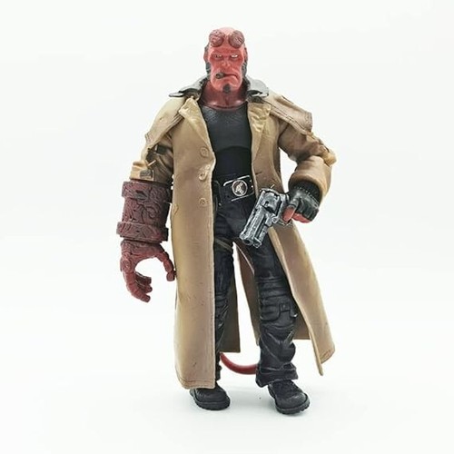Hellboy The Golden Army Action Figure Mezco 18cm Trench Sigaro Idea Regalo - Imagen 13 de 24