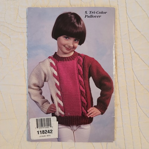 1998 Vtg Red Heart Family Fashions Pattern Book 1426 Knitting & Crochet - Picture 20 of 24