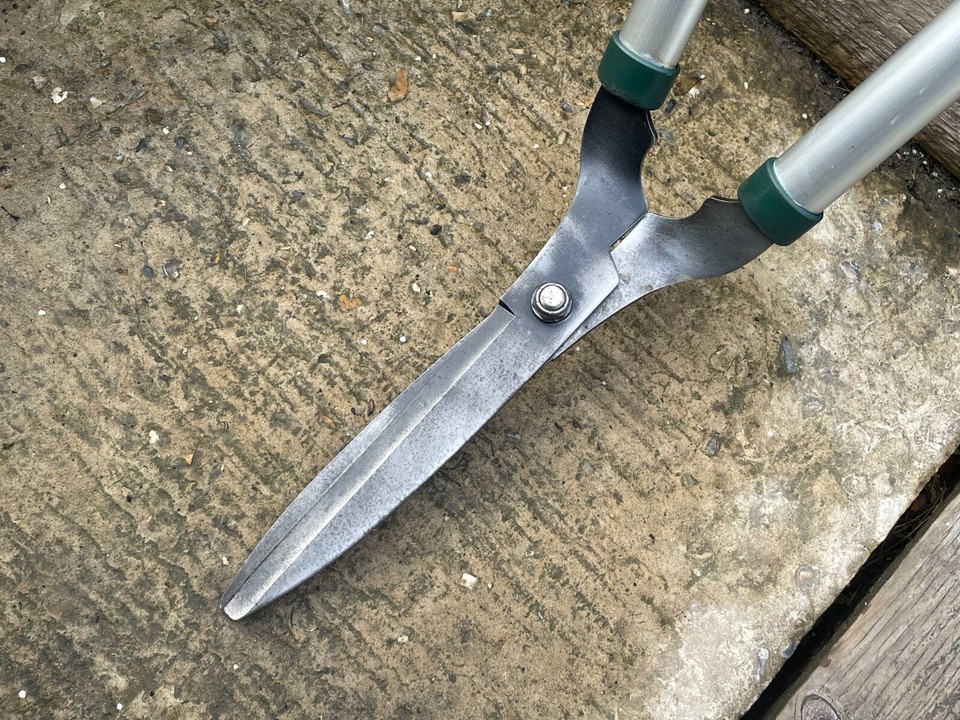 Spear & Jackson Kew Gardens Edging Shears Garden Lawn Grass Edge