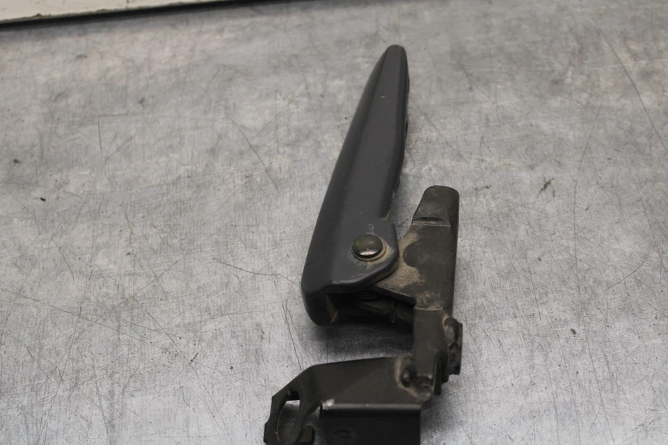 Honda ST1100 2001 pasajero izquierdo asiento trasero barra de agarre manija BB89 Foto 4 de 4