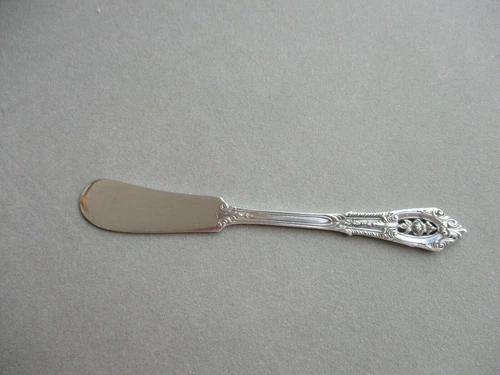 One Wallace Rose Point Sterling Silver Flat Handle Butter Spreader(s) 5.5" EUC