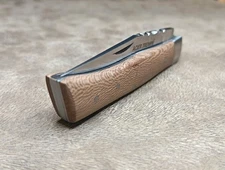 Couteau de poche style l'Alpin, manche en bois de platane