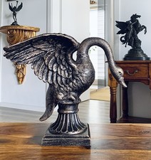 Eisenfigur Schwan Skulptur