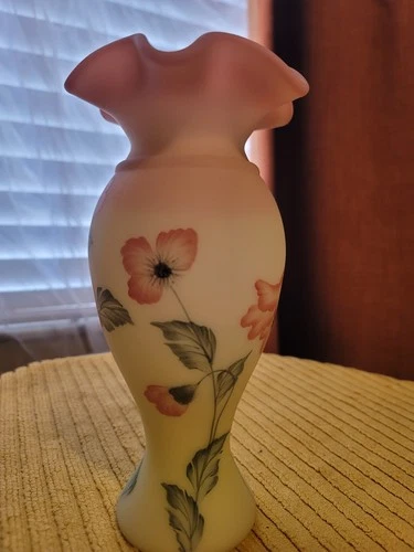 Fenton Burmese Glass Vase LE #41/2500 Signed S Hart UV Reactive Hand Painted 9"
