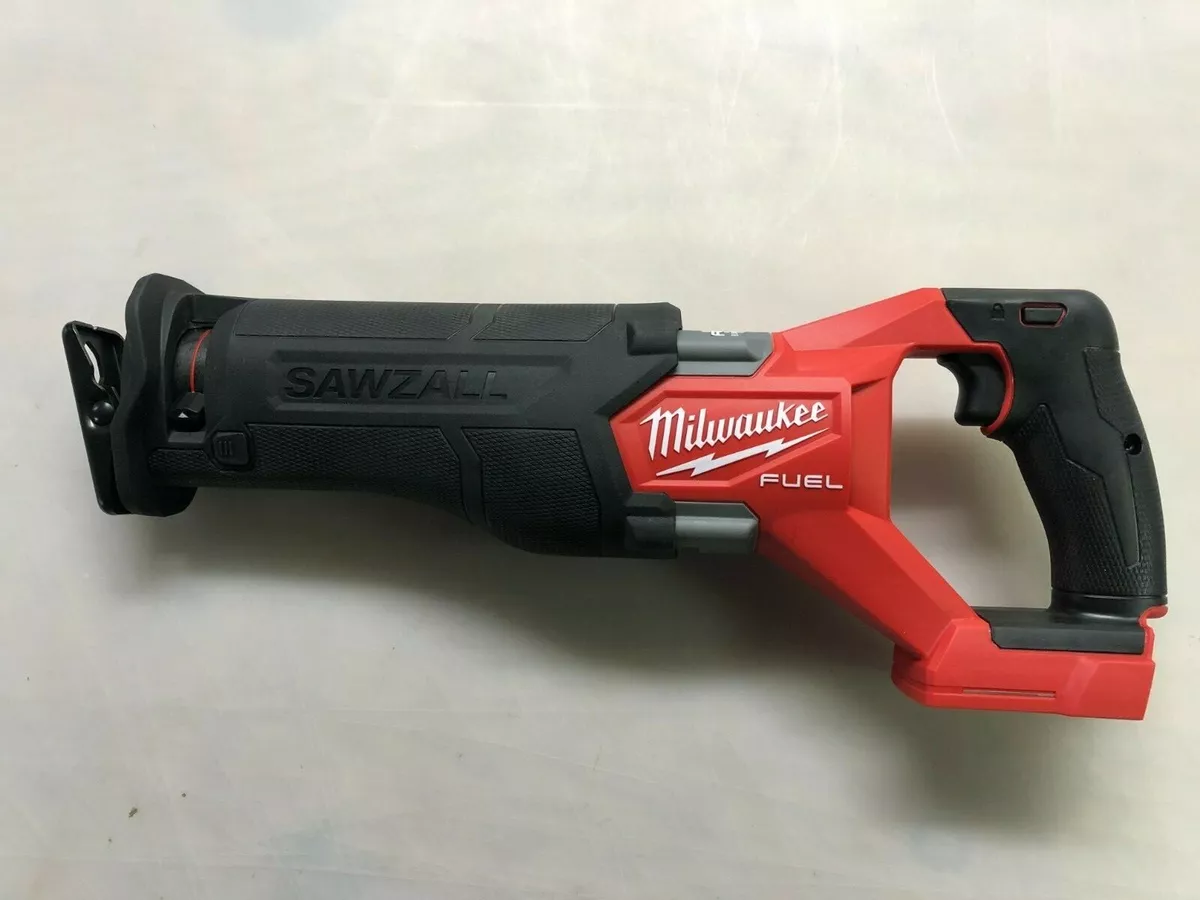 Milwaukee 2821-20 M18 Fuel Sawzall Reciprocating Saw (Tool Only)