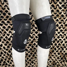 NEW Carbon CRBN CC Paintball Knee Pads - Black - Medium