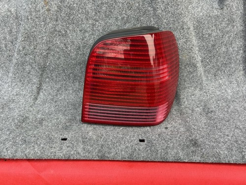 Original VW Polo 6N2 Heckleuchte Rückleuchte Rücklicht  6N0945257B