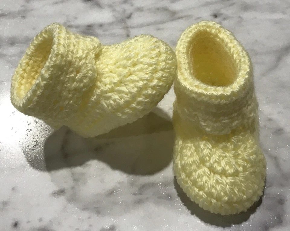 Zapatos de ganchillo hechos a mano recién nacido 0/3 meses botines amarillos Foto 2 de 4