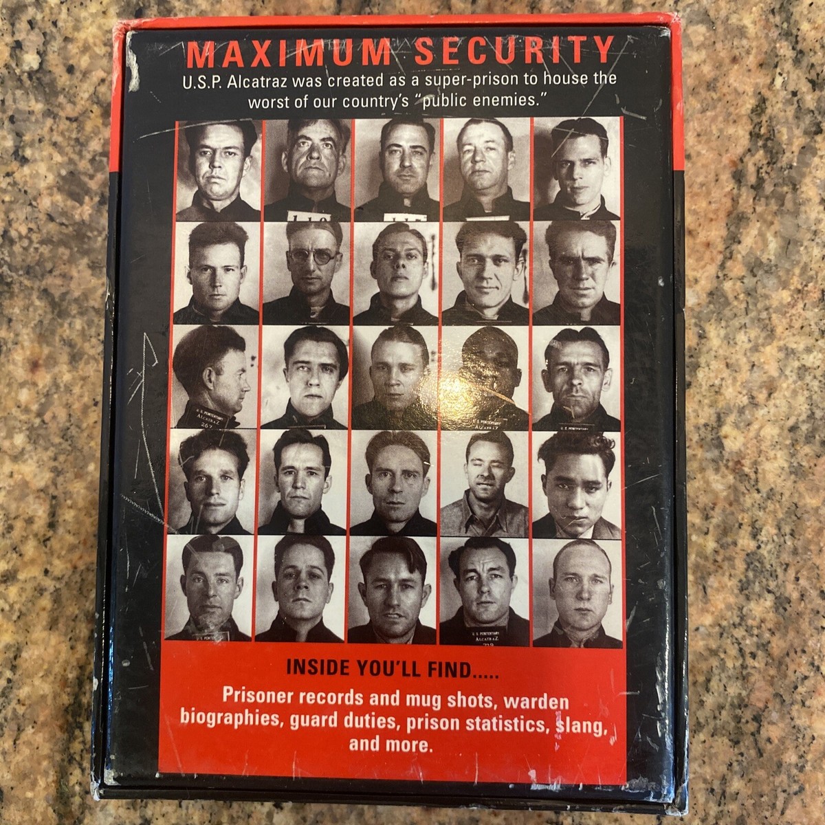 貴重★米国 土産 アルカトラズ 囚人 マグショット レコード ALCATRAZ Alcatraz: Prisoner Mug Shots and Records - 45 Fact-Filled