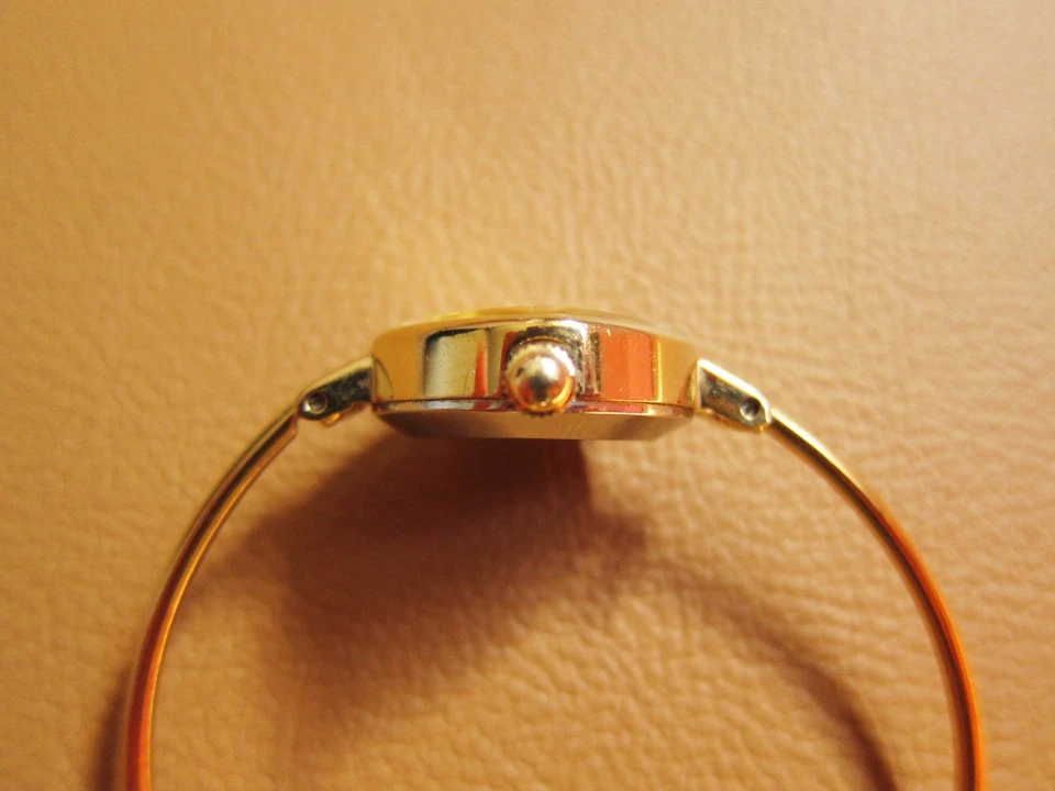 CITIZEN 4-678028 S relógio pulseira feminina folheado a ouro com mostrador dourado FEITO NO JAPÃO - Imagem 4 de 4